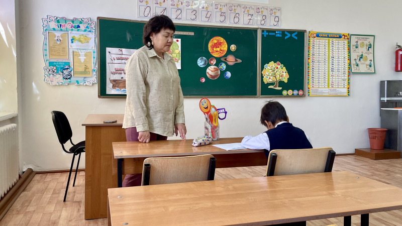 Ученик в классе: жизнь и проблемы малых школ Казахстана