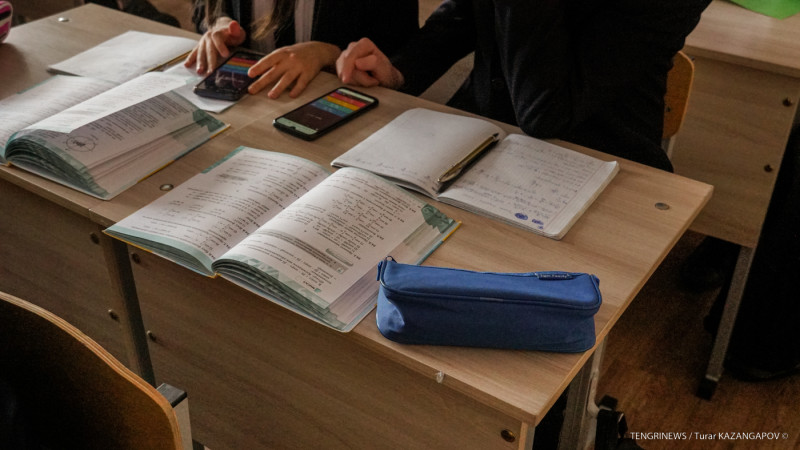 Изменения в школьных учебниках Казахстана по жалобам граждан