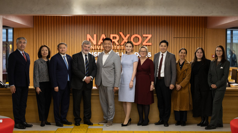 Лорд Джон Алдердайс посетил Университет Нархоз в рамках делегации из Великобритании