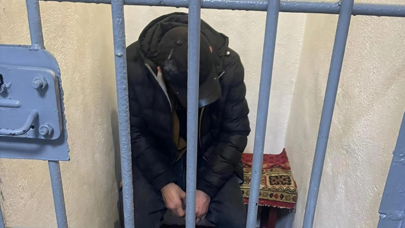 В Петропавловске пьяный мужчина ударил 12-летнюю школьницу в автобусе