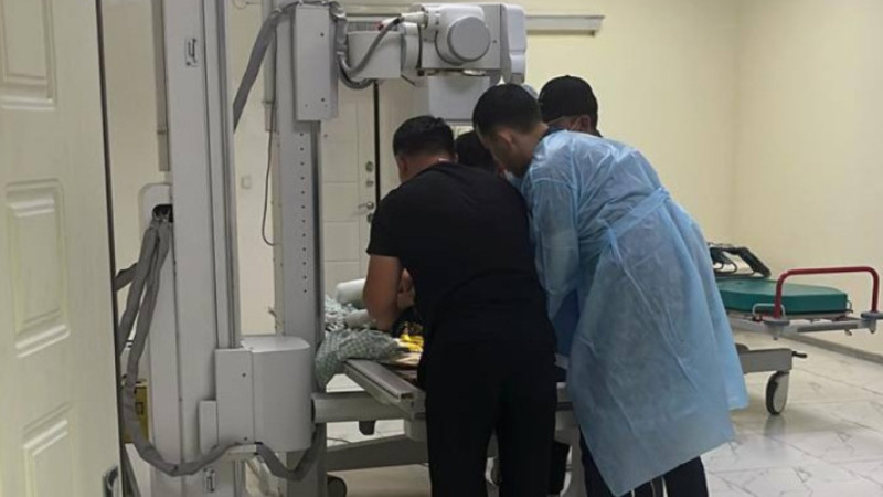 Смерть девочки в Бестереке подчеркивает трагические последствия ДТП и его влияние на семьи и общество