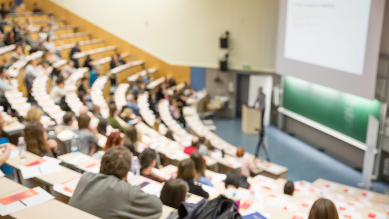 Токаев на форуме: Казахстан стремится утроить число иностранцев-студентов