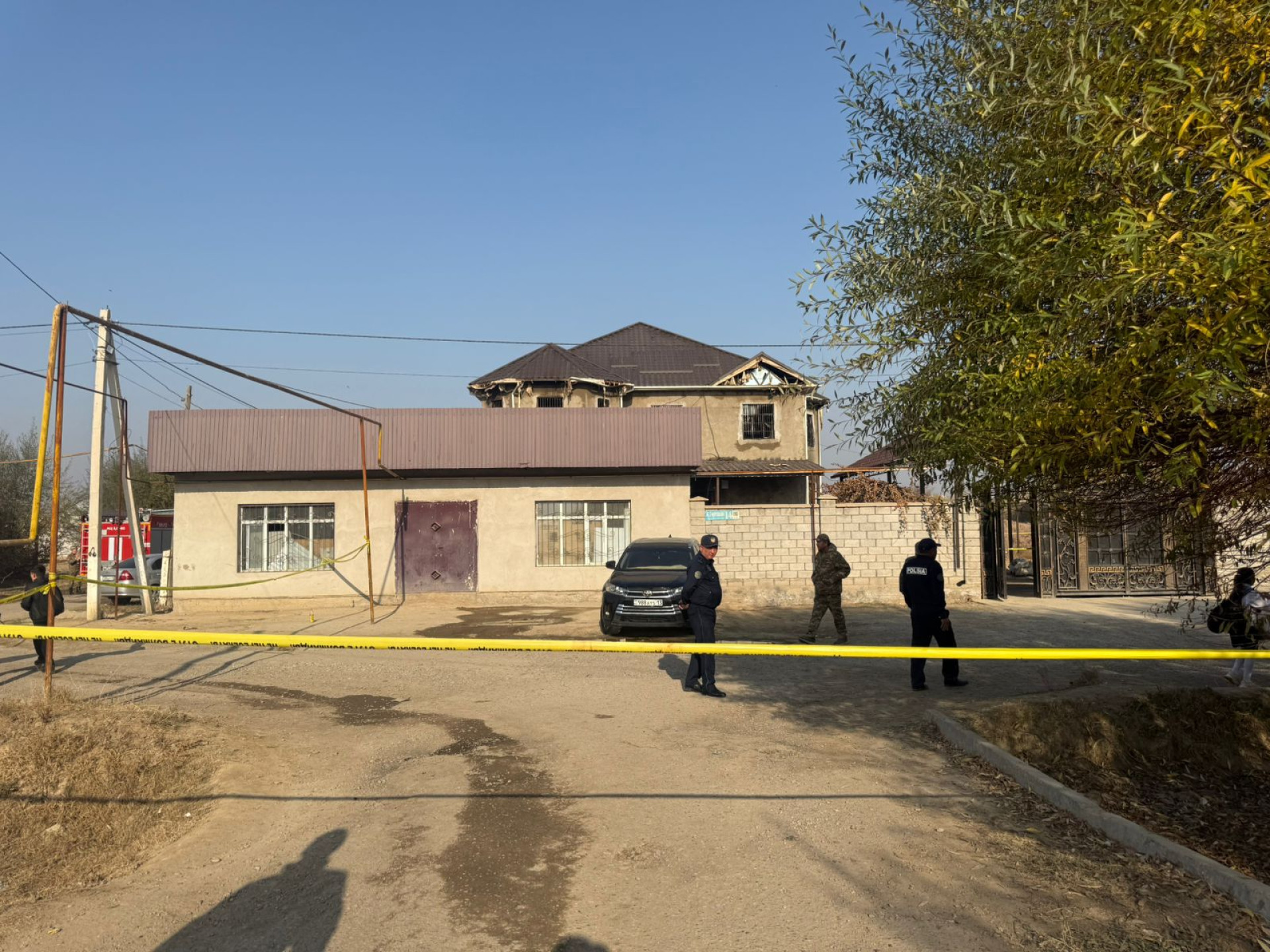 Что происходит в селе Алгабас, где во время пожара погибли 12 человек