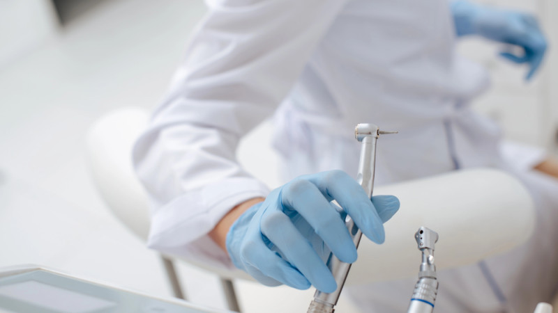 Смерть трёхлетней девочки в стоматологии Астаны: суд продолжает разбирательство