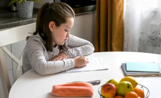 Школьники 0–6 классов в Астане переходят на дистанционное обучение