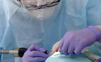 Суд в Астане: допрос стоматолога по делу о смерти девочки под наркозом продолжается