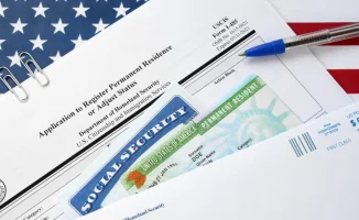 Приостановка программы грин-карт США: потенциальные последствия для иммиграции и международных сообществ