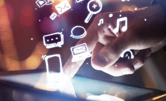 Австралия запретила социальные сети для детей младше 16 лет — первые шаги к защите подростков