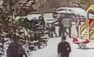 Мужчина вмешался в детскую драку во дворе дома в Астане