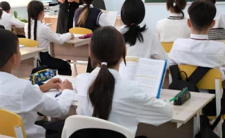 Премьер поручил пересмотреть финансирование школ в Алматы