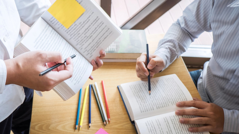 Родители нанимают репетиторов: депутаты о подготовке к ЕНТ