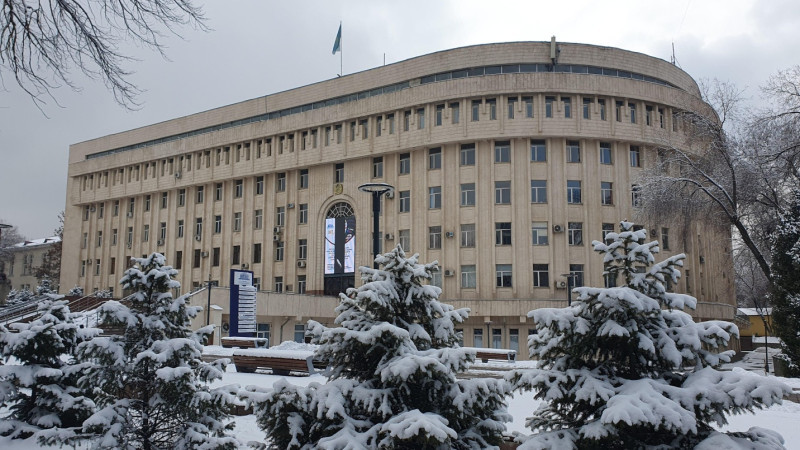 Возврат зданий КазНПУ: Прокуратура Алматы против семейного бизнеса экс-ректора