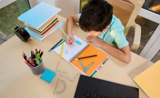 Часть школьников Астаны вернется к дистанционному обучению 6 февраля