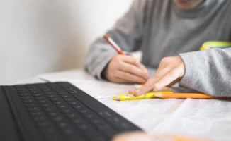 В Астане с 10 февраля часть школьников перейдёт на дистанционное обучение