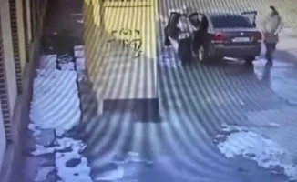 В Таразе неизвестные пытались увезти 13-летнюю девочку на авто