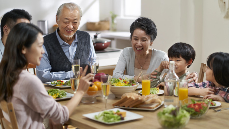 Овощи как опора: простая привычка, укрепляющая психику детей за столом