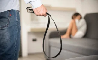 Школьница из Павлодара, заявившая о жестокости в семье, рискует потерять связь с родными и попасть в детдом