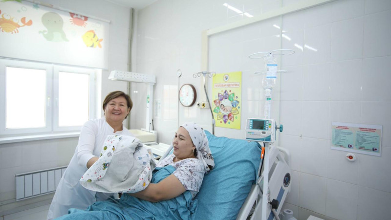 В Мангистау родился мальчик Атазан в день референдума: символ надежд многодетных семей региона