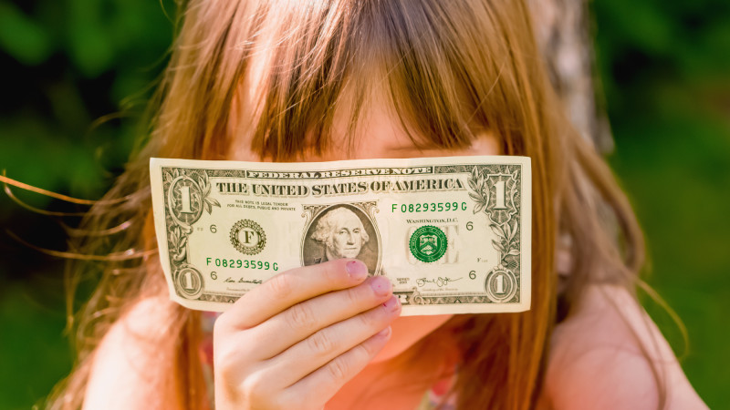 12 тысяч детей: Нацбанк озвучил причину исключения выплат