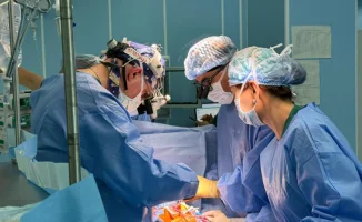 В Актобе кардиохирурги спасают сердца новорожденных