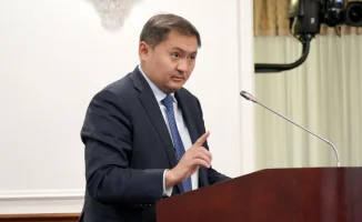 Глобальные нарушения в распределении научных грантов: министр Нурбек под личной ответственностью